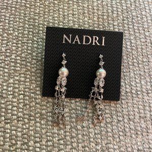 NWT Nadri Boho Imitation Pearl Linear Earrings in Silver and White Pearl
